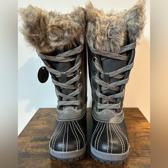 London Fog Women’s Melton 2 Black/Gray Snowboot NWT Sizes 7&8 available - Picture 4 of 11